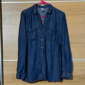 Como Vintage Women Sz Large Blue Denim style Shirt snap close roll tab sleeves